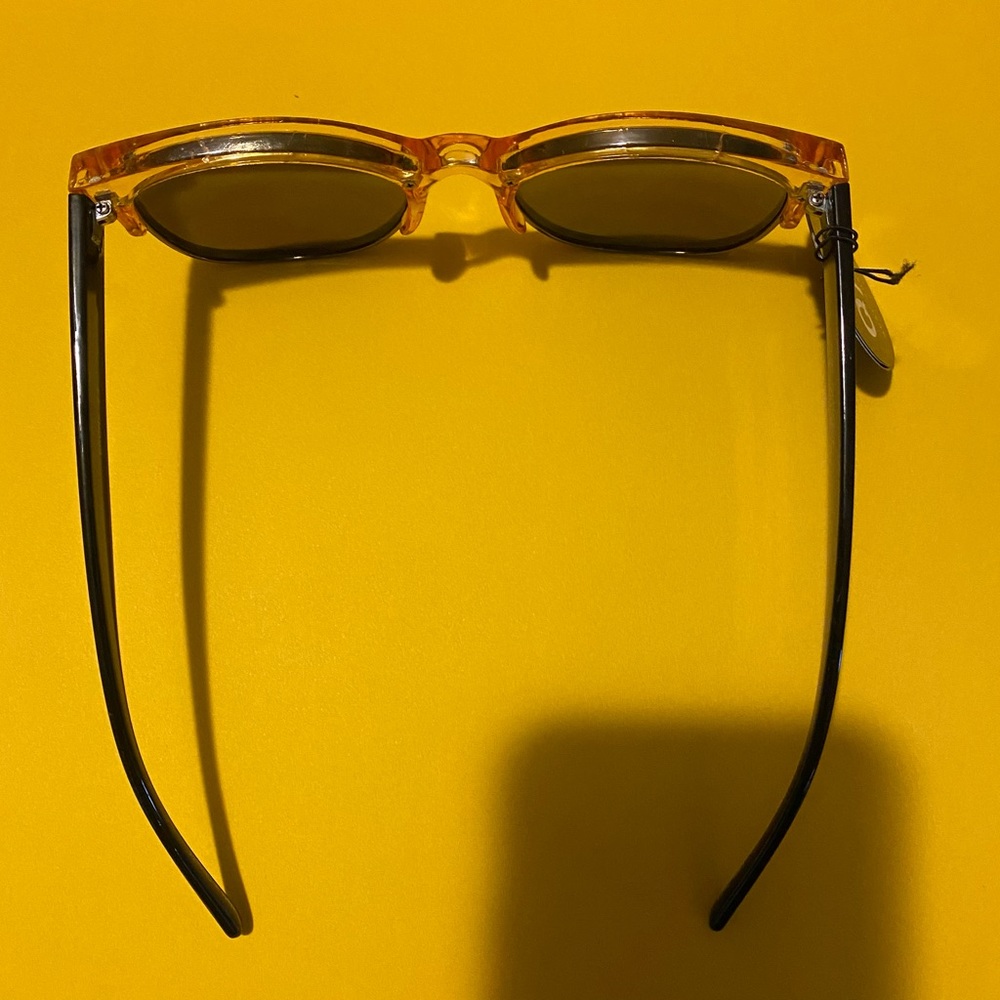 Quay Australia - Bronx Half-Rimmed Sunglasses in Coffee with Silver Mirr… - Picture 7 of 16